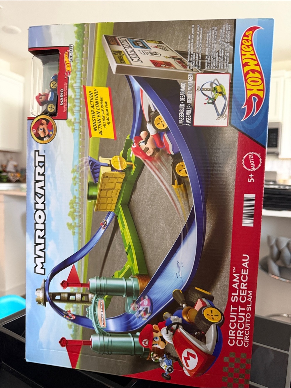 Hot Wheels Mario Kart Circuit Slam Playset - Red & Blue